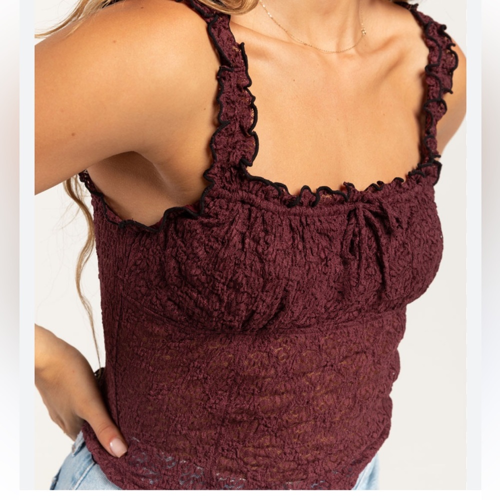 Tilly’s West of Melrose Burgundy Lace Trim Tank Top | M